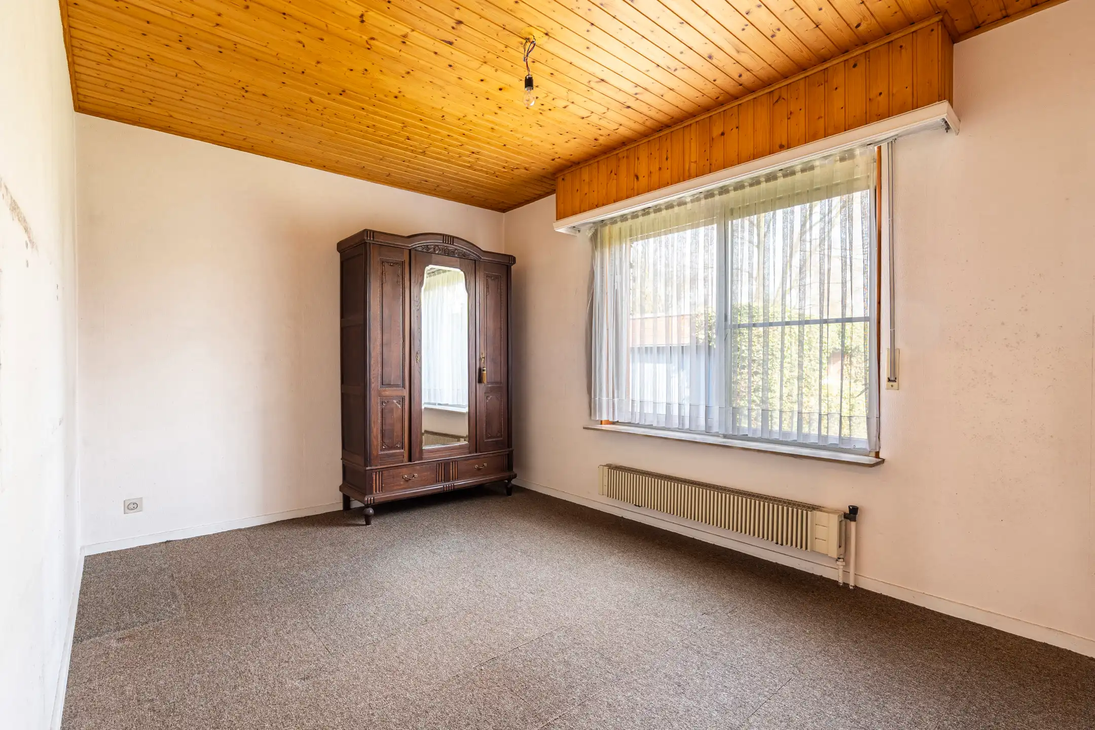 Laagbouwwoning met 4 slks, garage in kindvriendelijke wijk foto 12