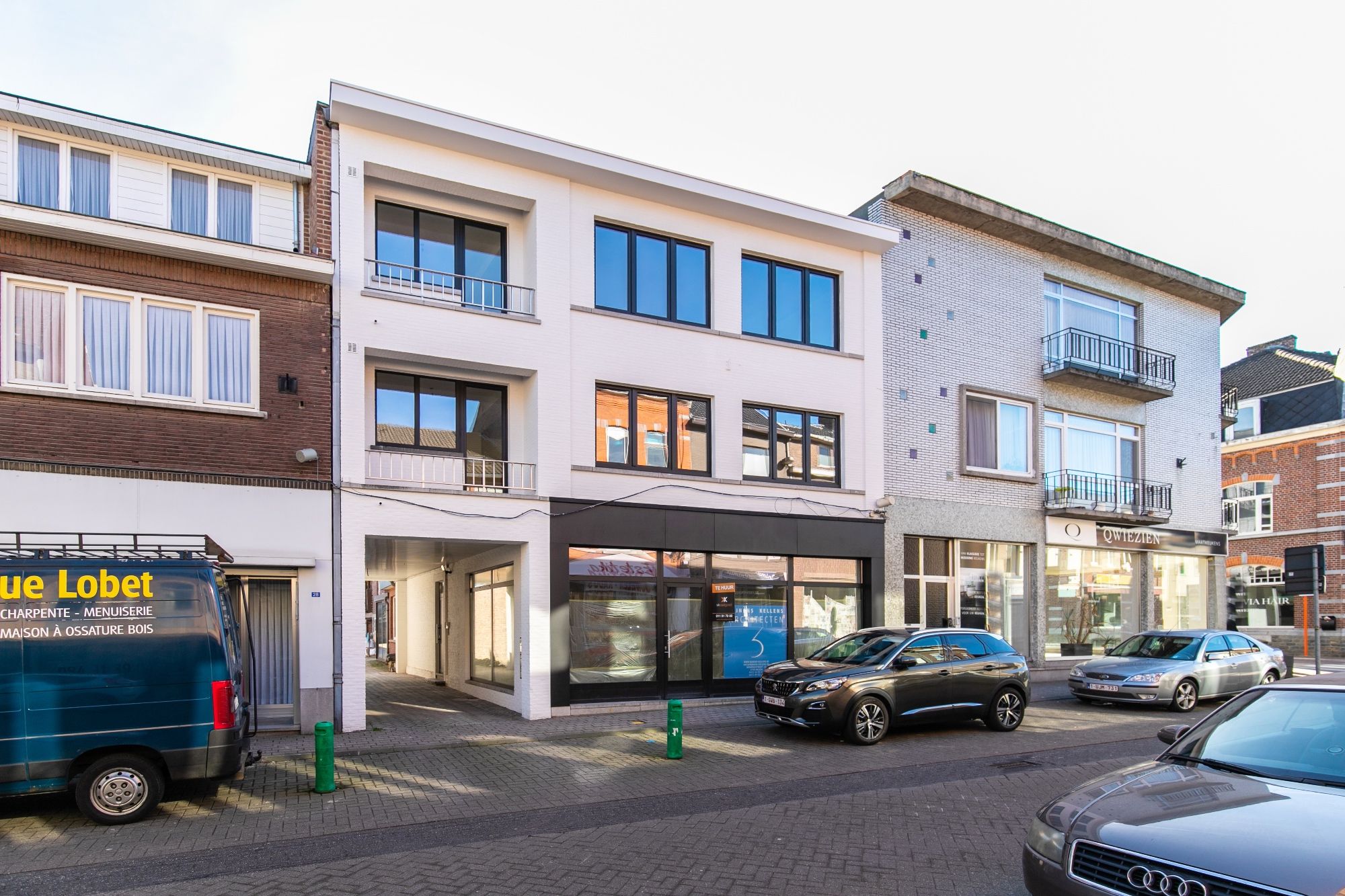 Ruim appartement met 2 slaapkamers in het centrum van Bilzen! foto {{pictureIndex}}