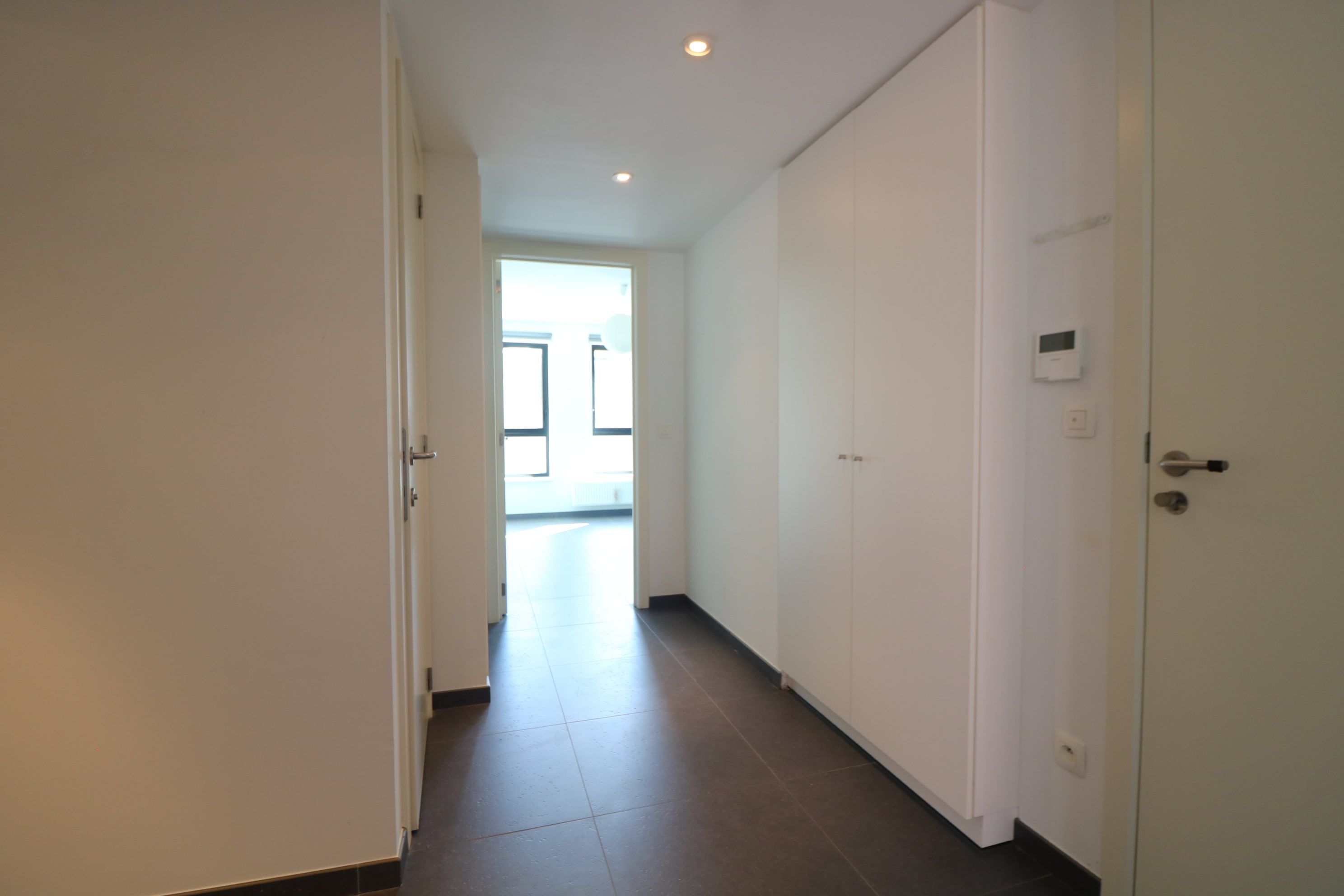 Modern, ruim 2-slaapkamerappartement (113 m²) in het hart van de gezellige binnenstad van Blankenberge.  foto 5