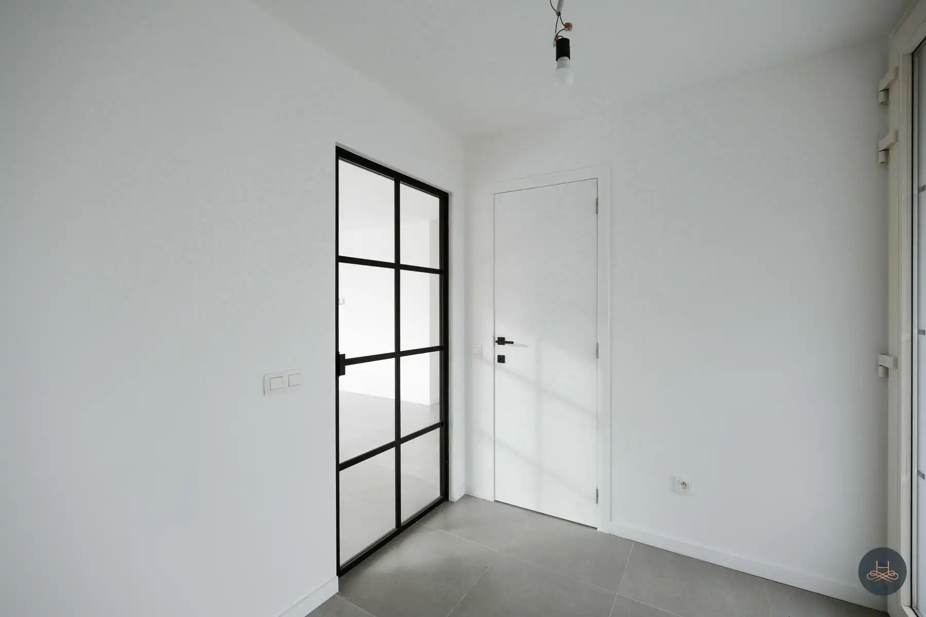 Vernieuwbouwvilla met praktijkruimte in rustige buurt foto 3