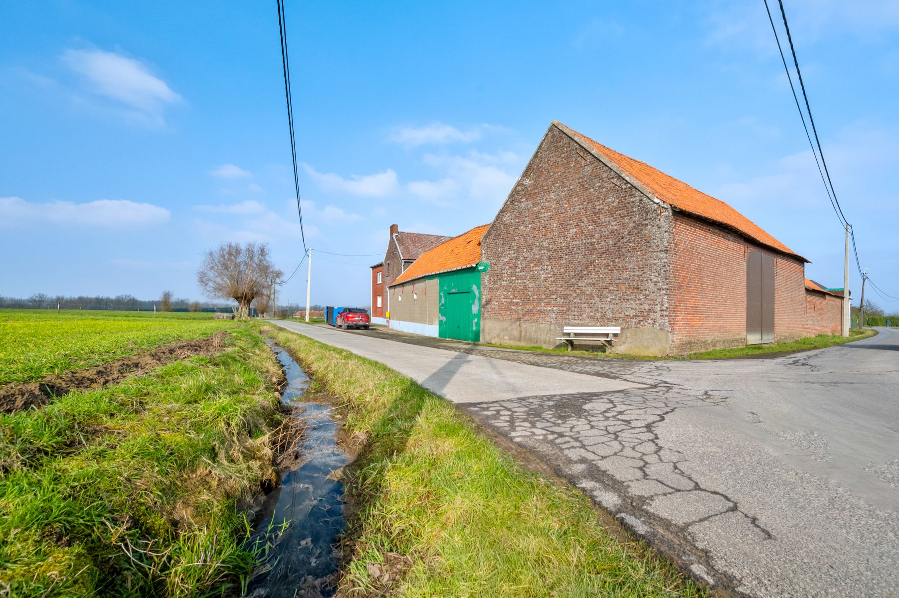 Hoeve + boomgaarden voor Para-agrarisch gebruik! foto 21