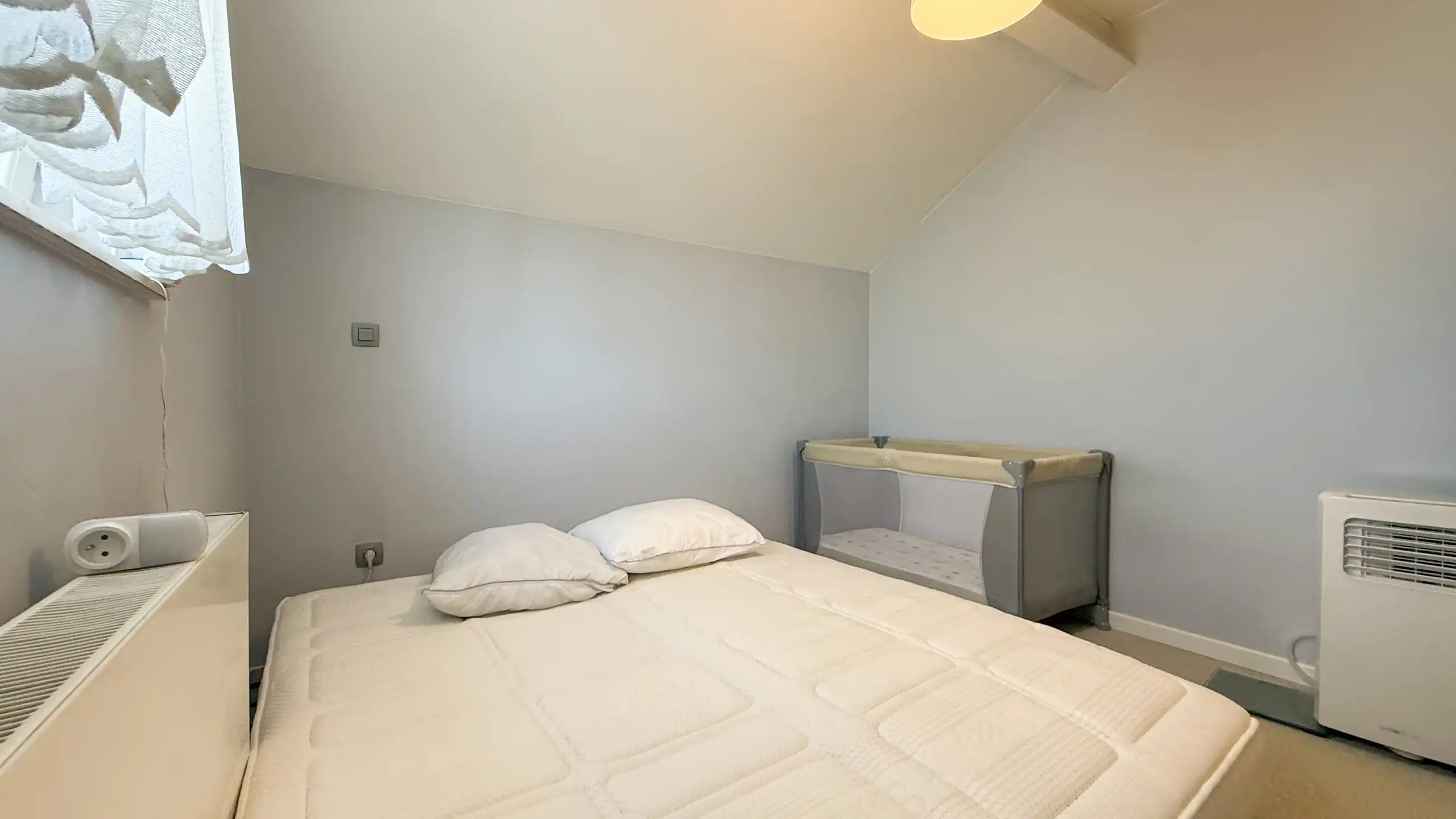 Instapklare gezinswoning met 3 slpk op toplocatie in HH! foto 19