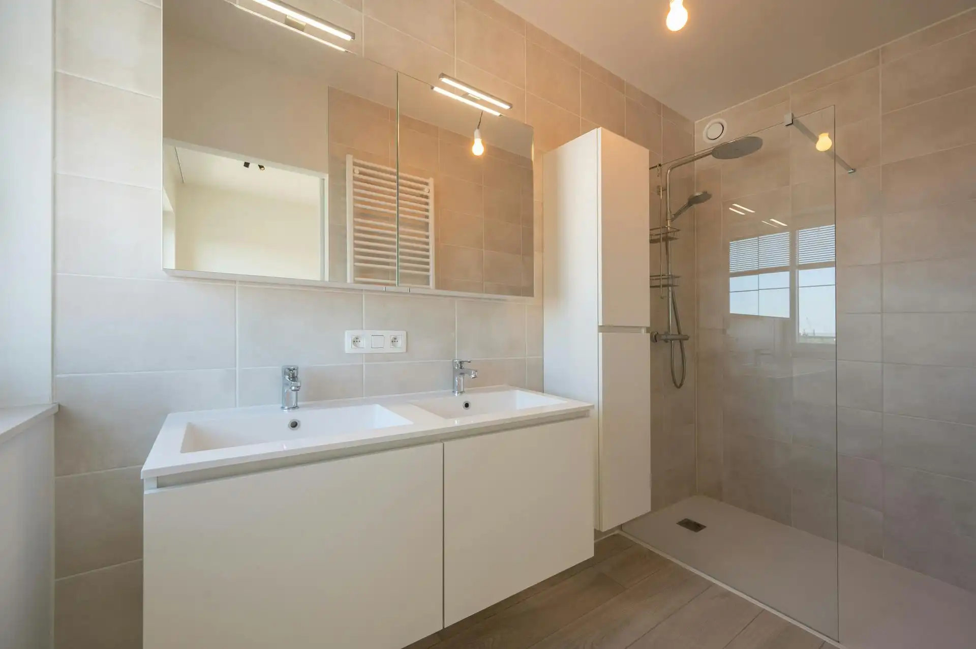 Ruim appartement met terras en zicht op jachthaven te koop foto 15