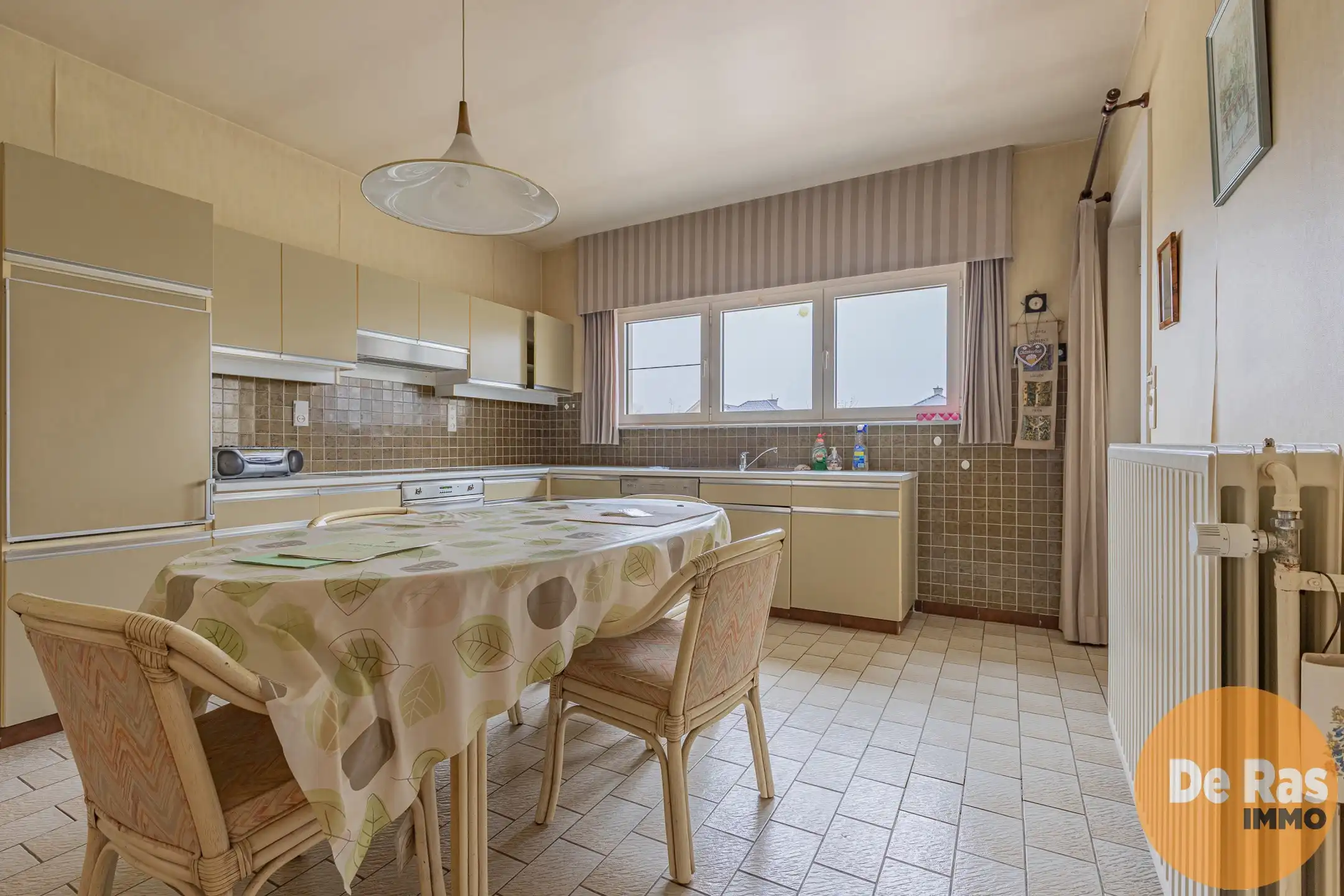 ERPE-MERE - Grote gezinswoning met berg-/werkruimte foto 12