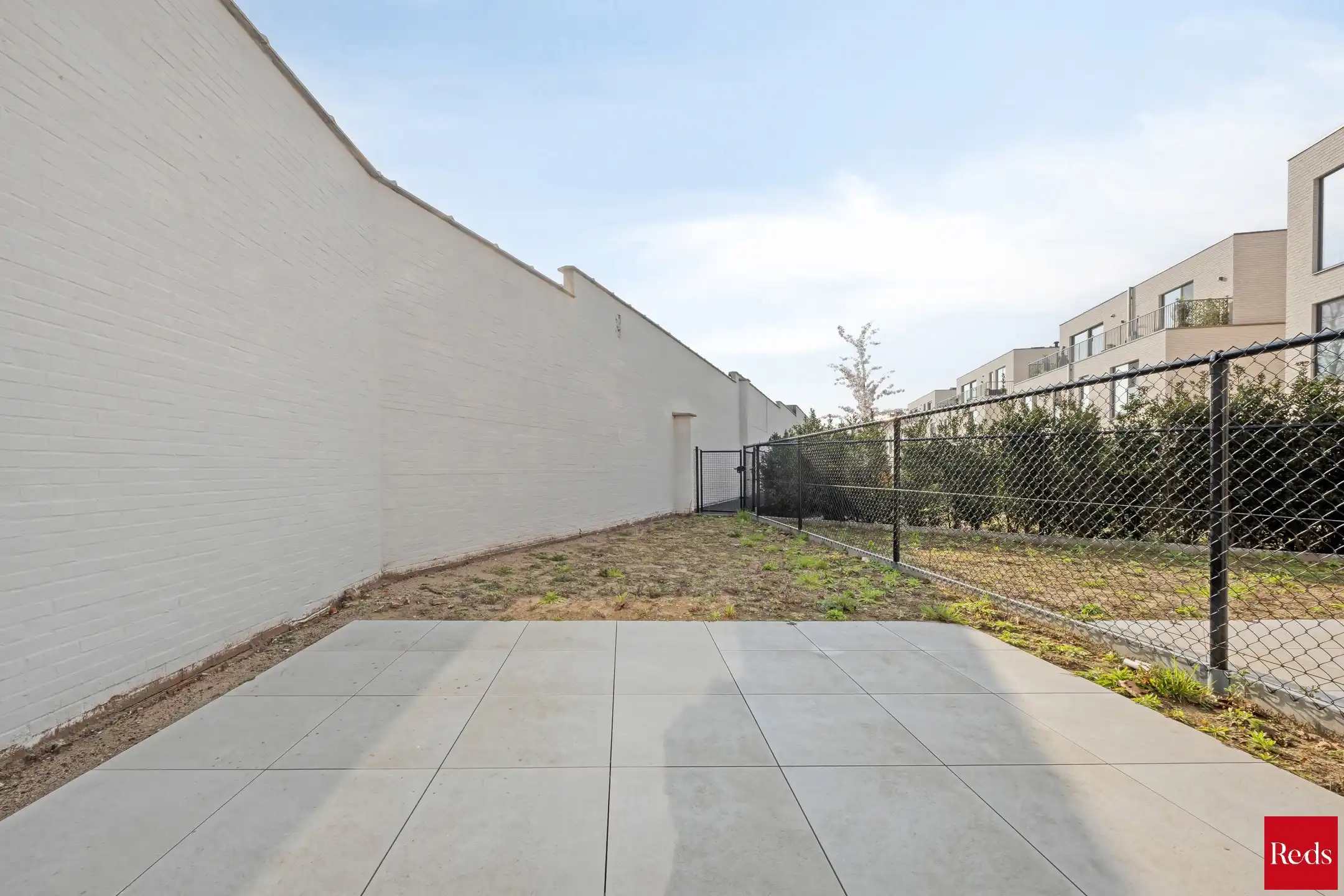 Stijlvol gelijkvloers appartement met tuin foto 20
