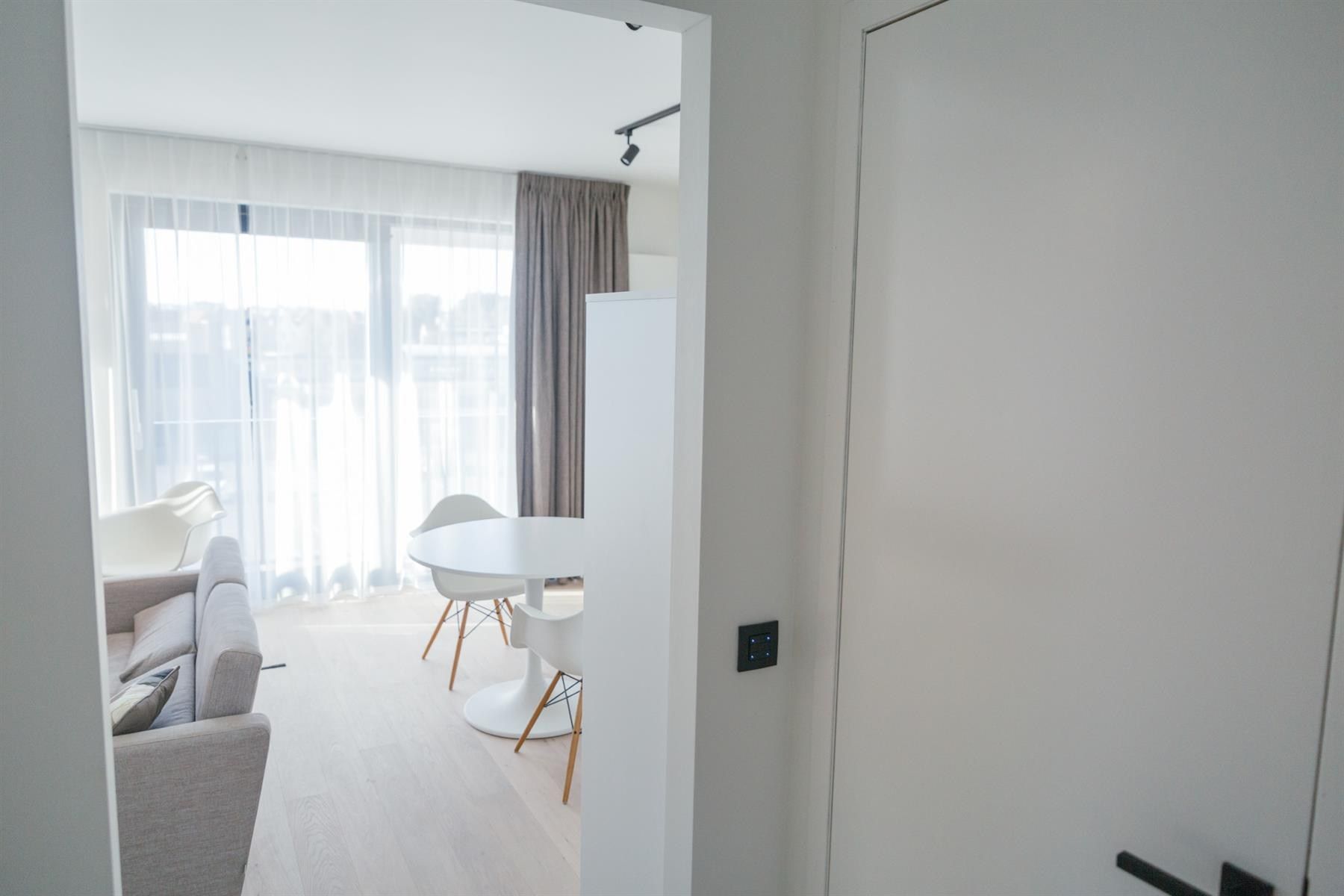 Gezellig gemeubeld één-slaapkamer appartement met hoogwaardige afwerking op een centrale ligging in Duinenwater foto 2