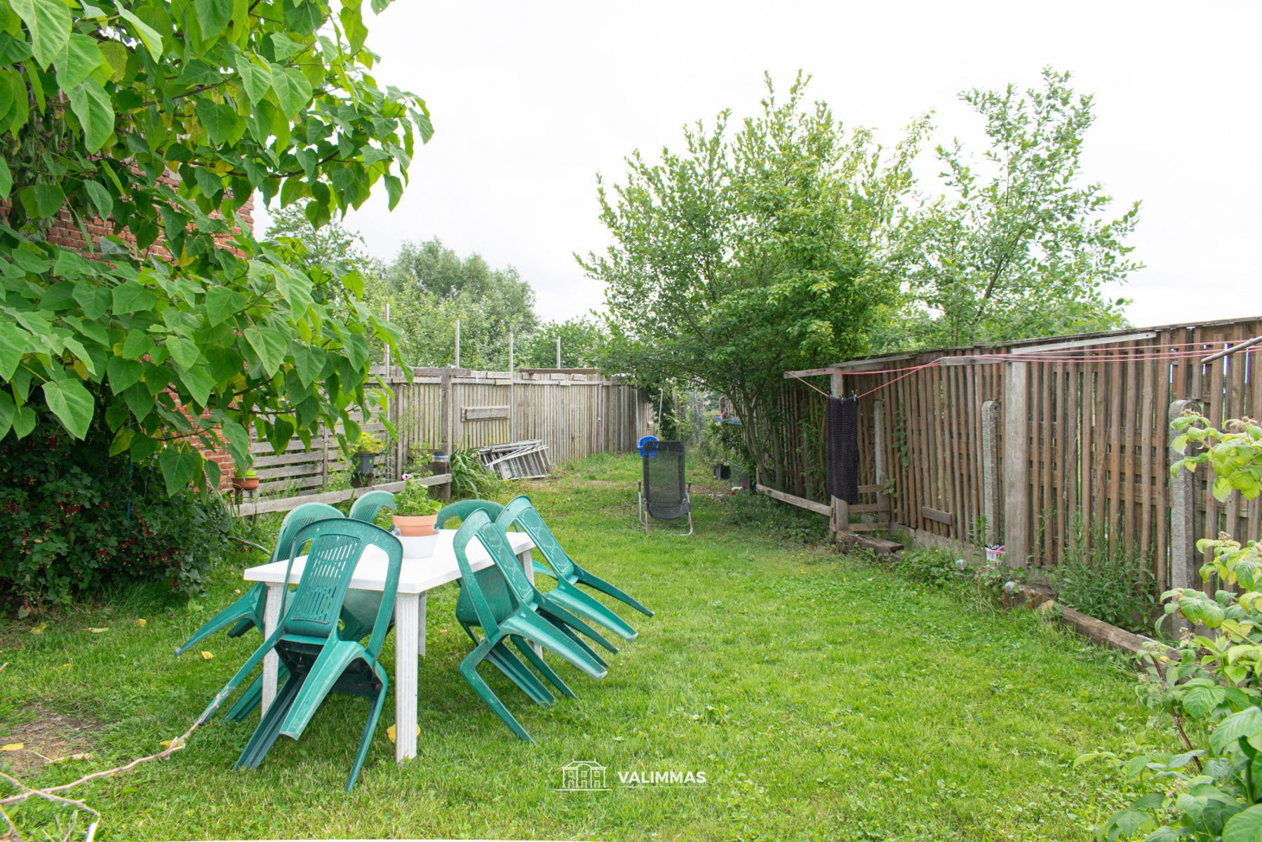 Driegevelwoning op 6 are 40, met mooie tuin en parking ... foto 9