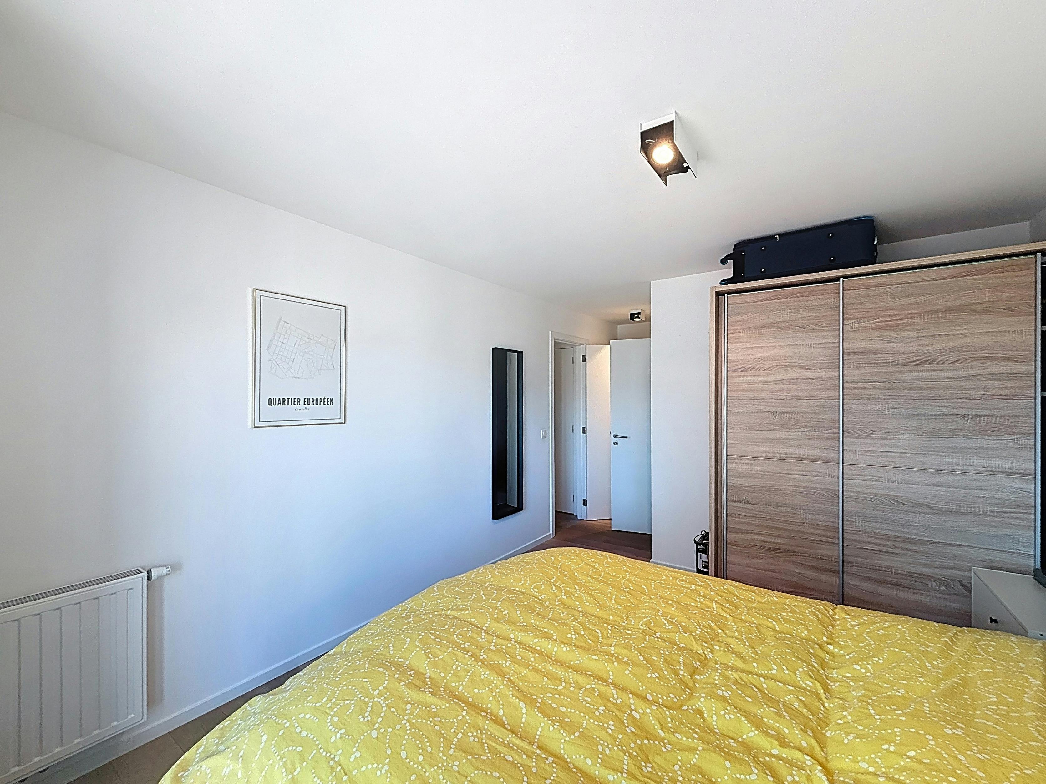 Brussel, Gemeubeld appartement -terras 30m²- pkg foto 10