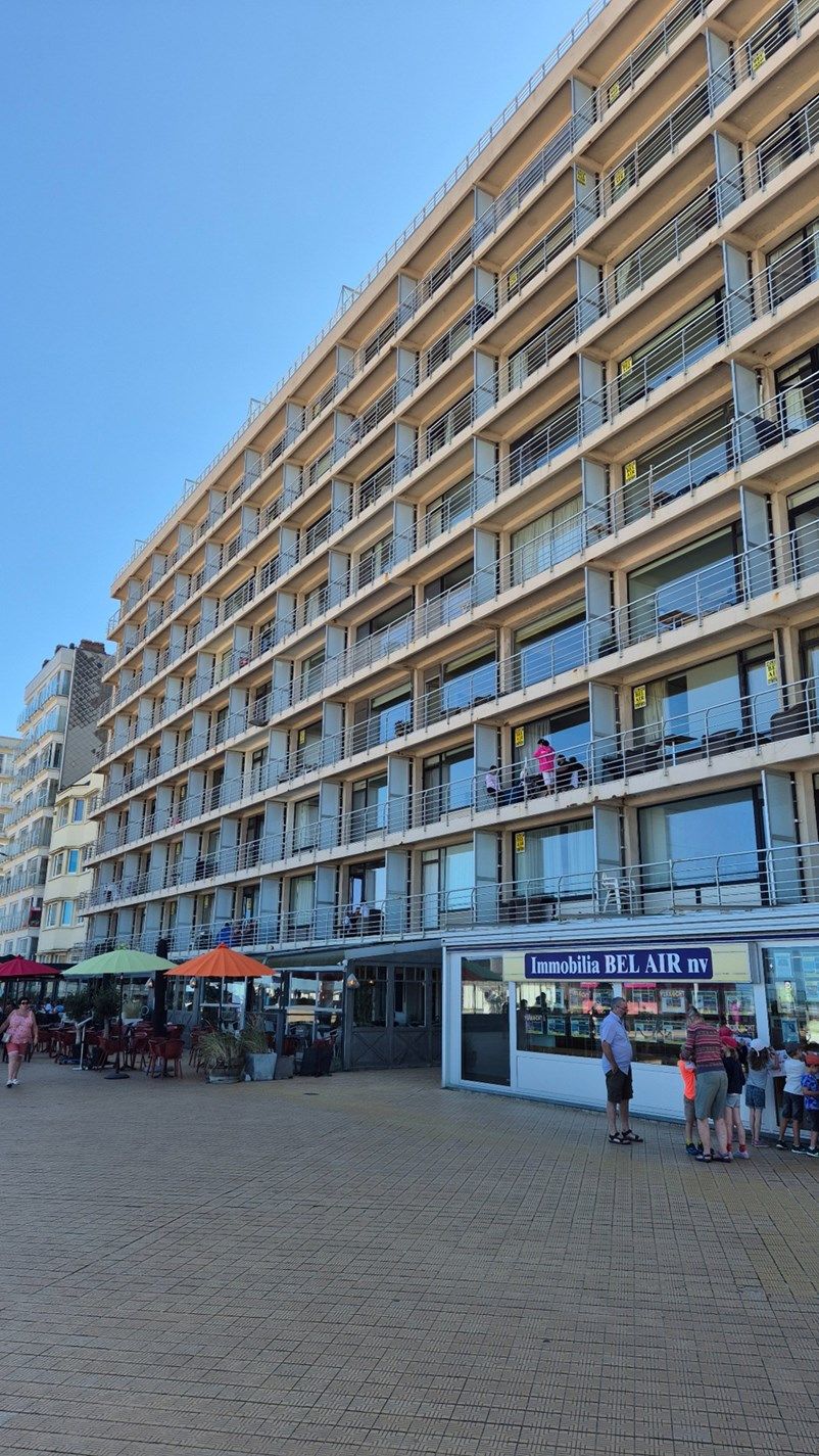 Oostende: (vakantie)appartement 40m2 met frontaal zeezicht foto 3