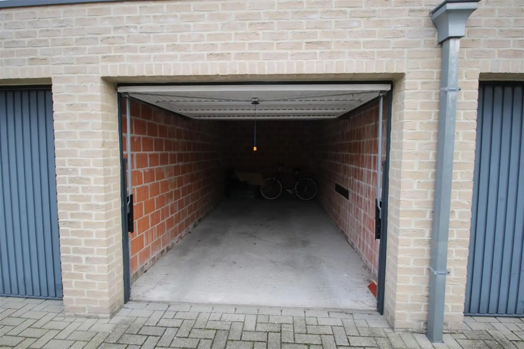 Duplex-appartement met lift, terras en garage. foto 3
