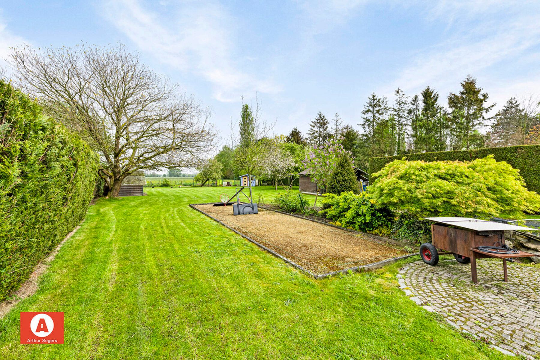 Villa met 4 slaapkamers en fenomenale tuin op 26a 77ca foto 23