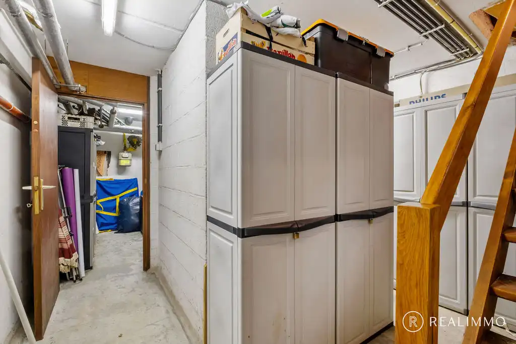 Polyvalente handelsruimte met ruime parking foto 12