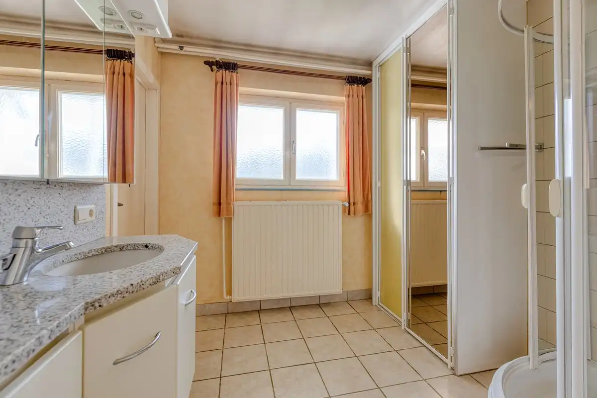 Te renoveren open bebouwing op riant perceel foto 11