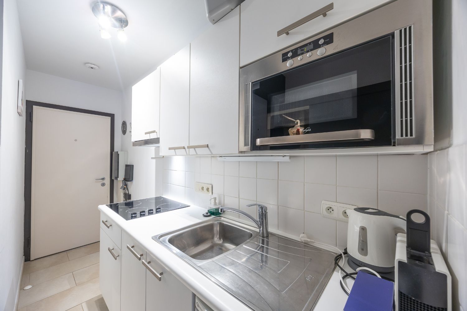 Studio op steenworp van het strand foto 11