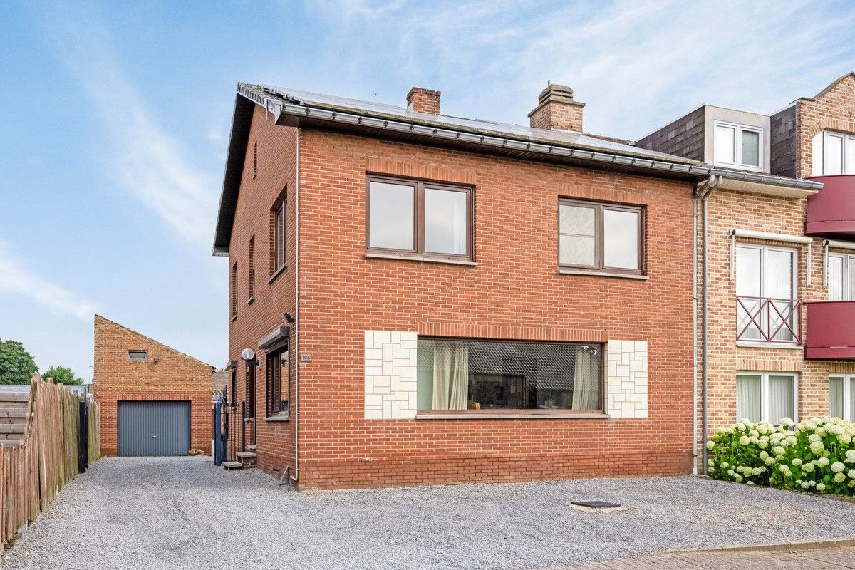 Huis te koop foto {{pictureIndex}}