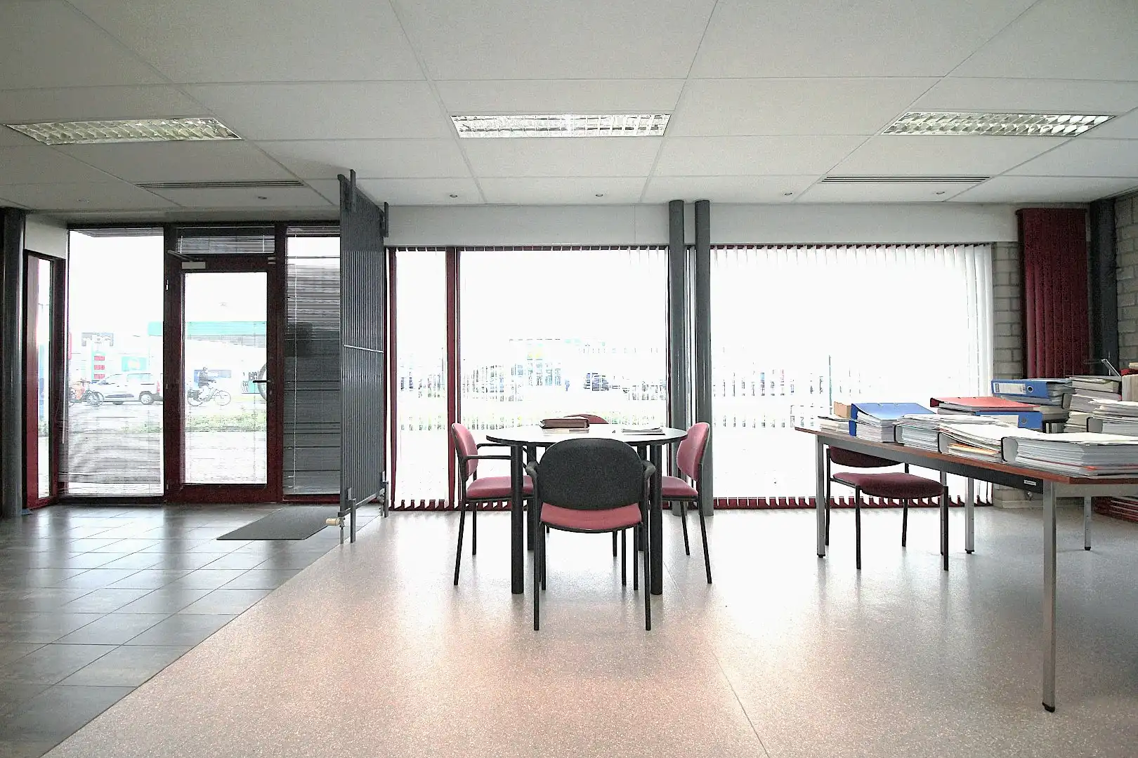  veelzijdig bedrijfsgebouw met woonst op een absolute commerciële topligging foto 11