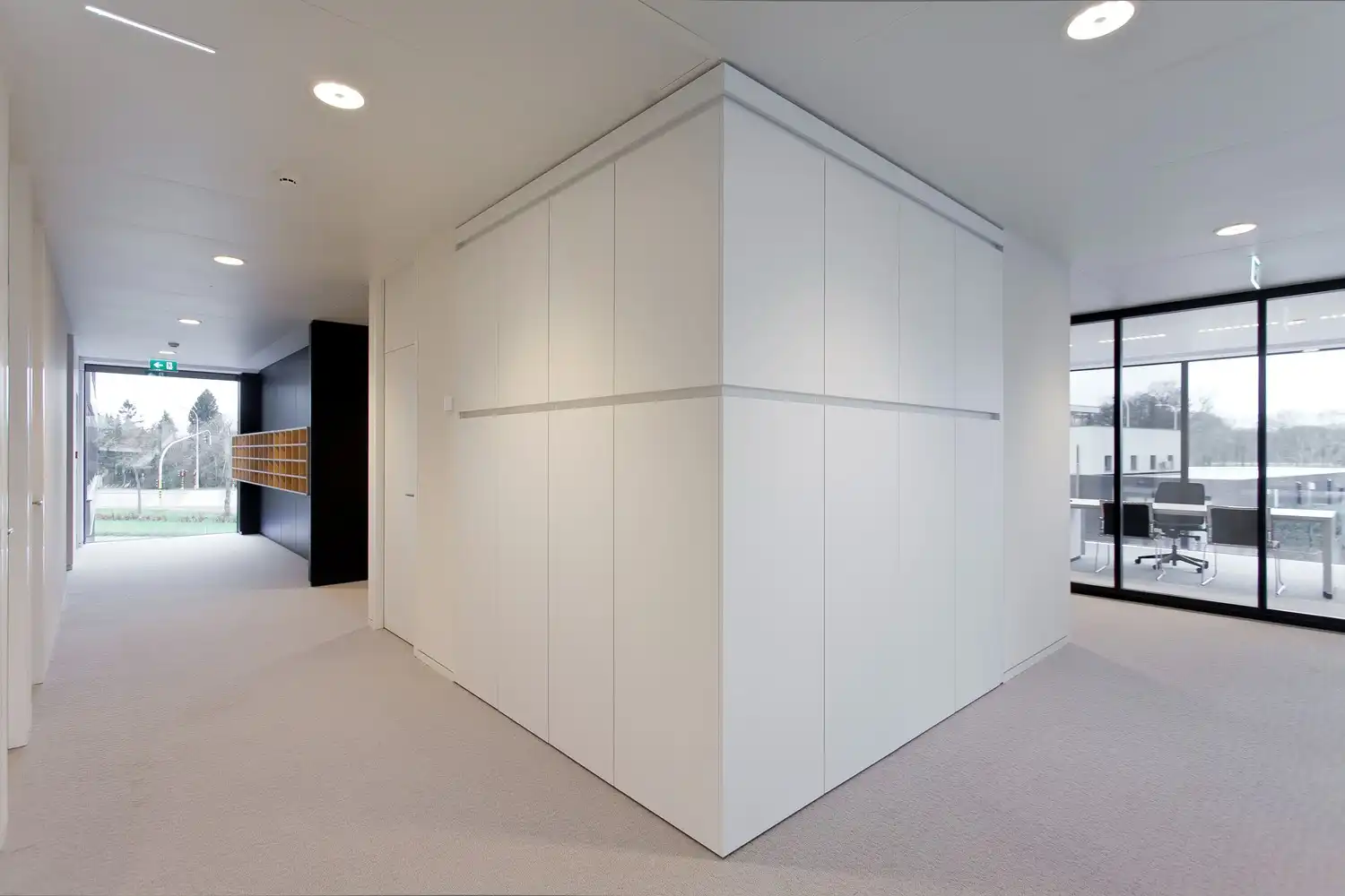 1067m² hoogwaardig kantoorgebouw foto 14