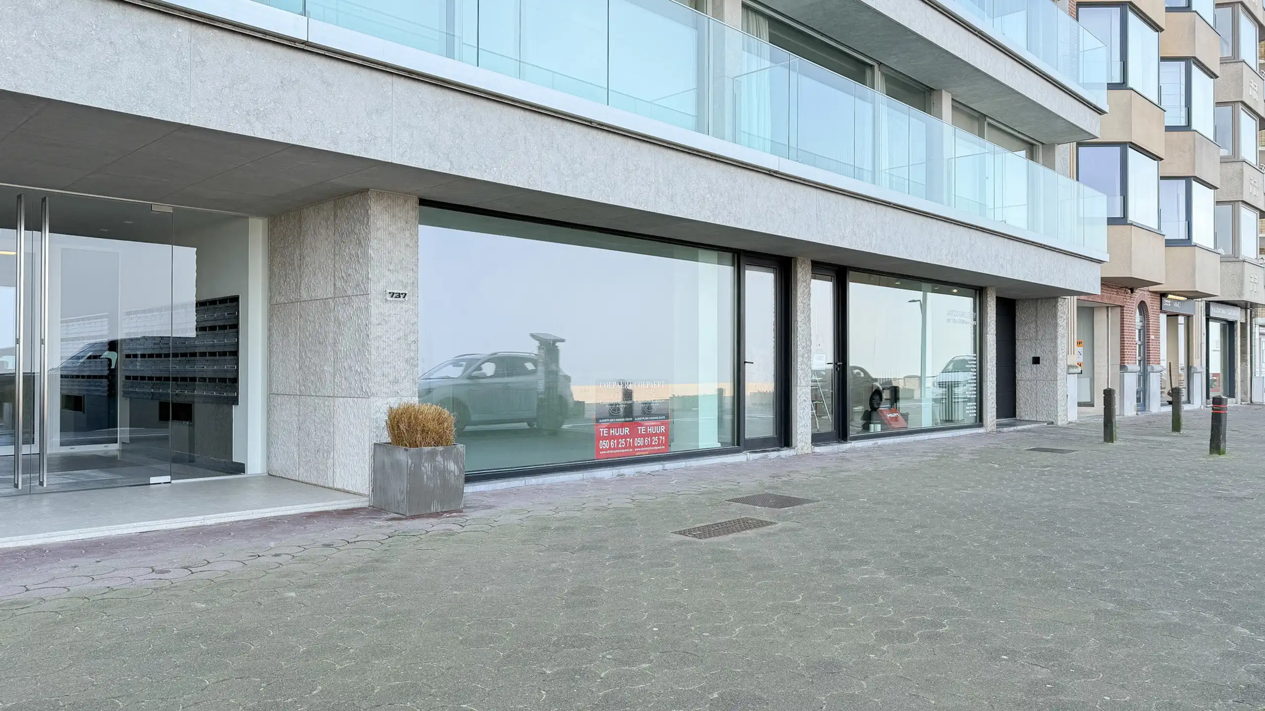 Handelspand gelegen op de ZEEDIJK, vlakbij het Albertplein foto 10