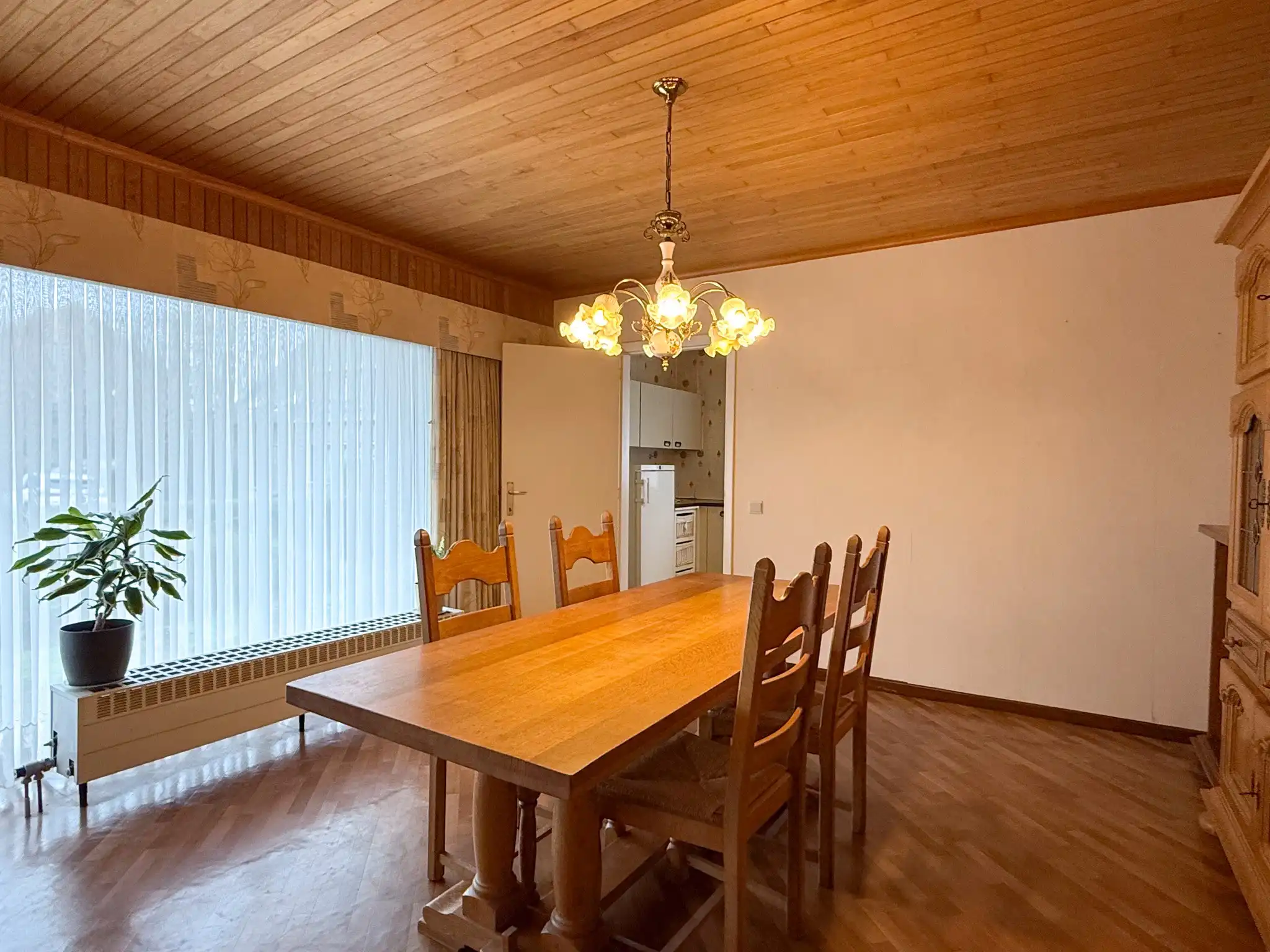 Ruim gelijkvloers appartement met tuin, garage en 3 kamers foto 6