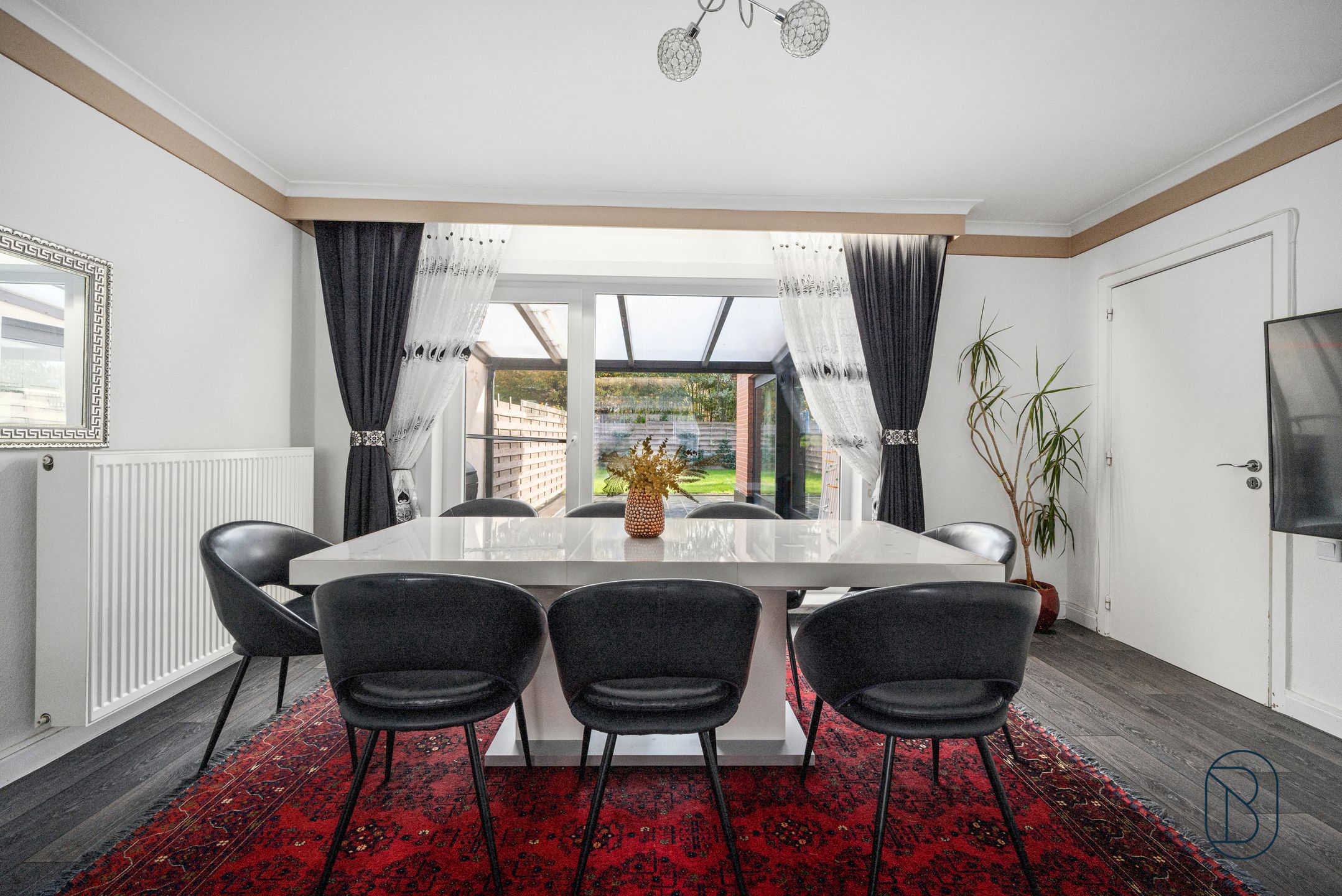 Grote woonst met 4 slk, tuin en garage, zonnepanelen.  foto 9