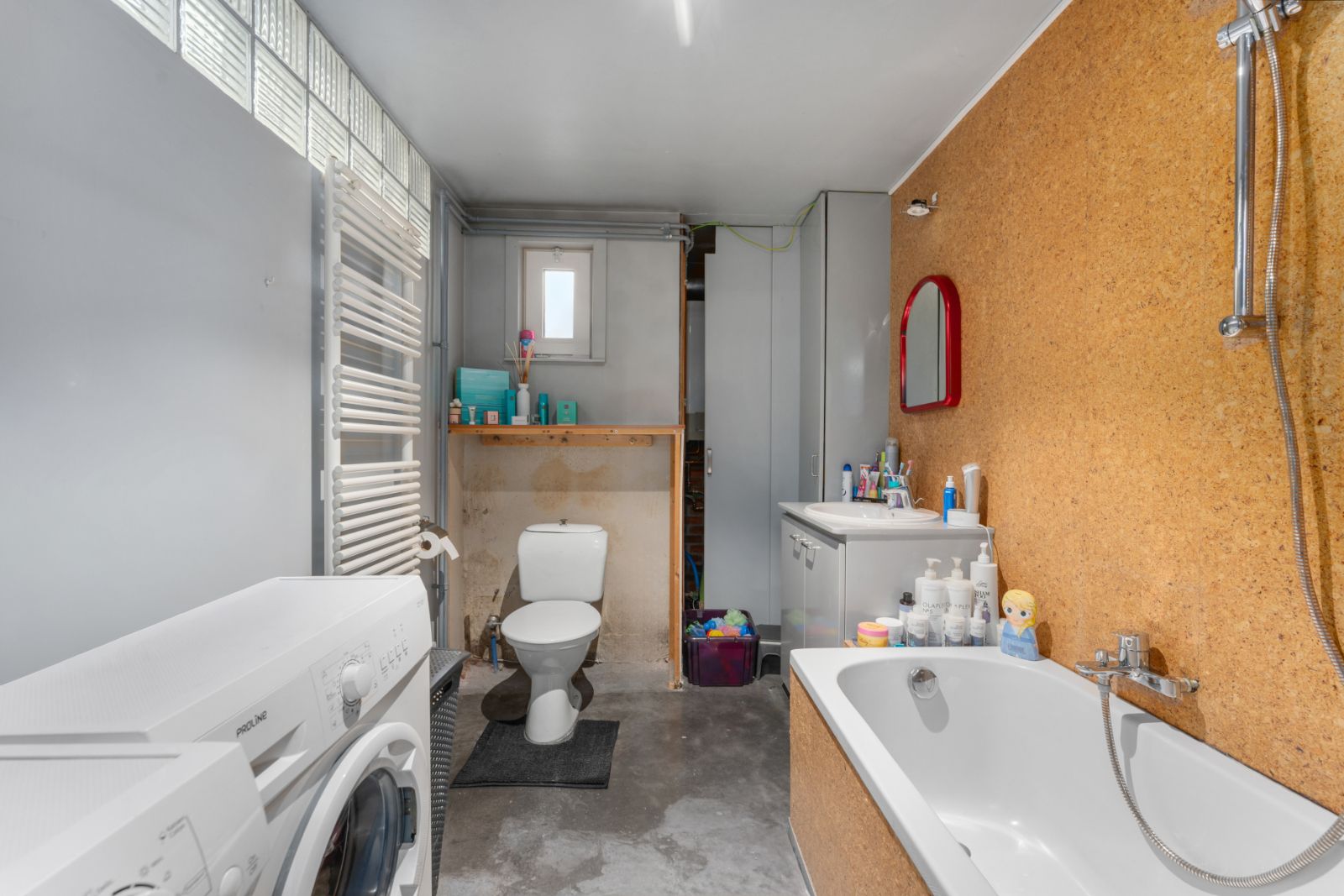 🏡 Gezellige woning met tuin te koop in hartje Ardooie foto 6