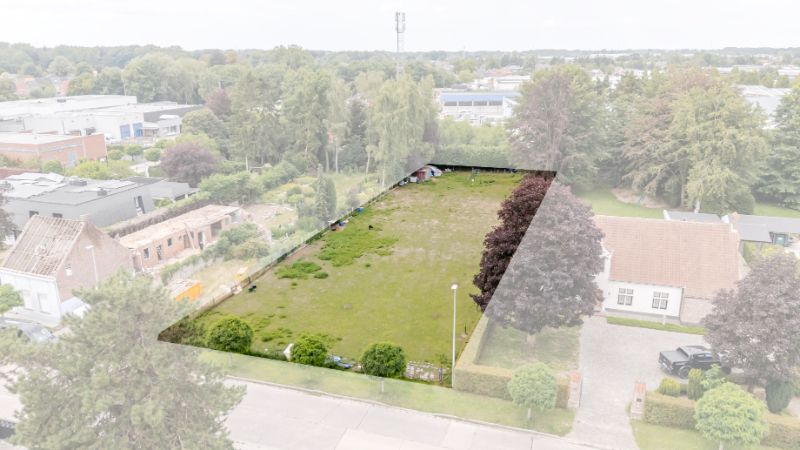 Eigendom 2069m² grondopp - 26m straatbreedte !!! foto 4