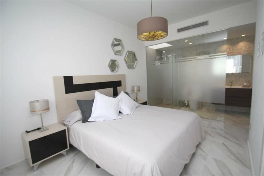 NIEUWBOUW VILLA IN SAN MIGUEL DE SALINAS foto 7