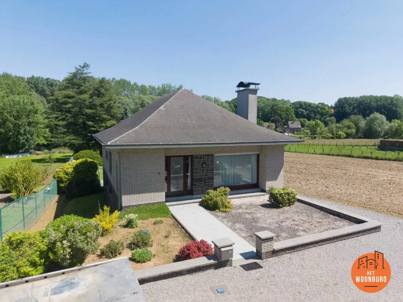 Woning met 2 slpks, zolder, volledig onderkelderd en tuin foto 23