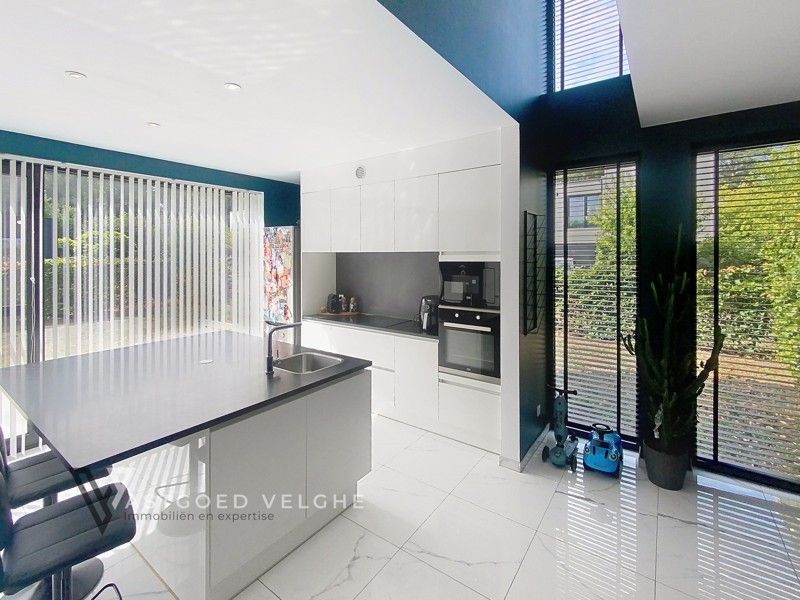 Moderne woning  van 151m² op wandelafstand van het centrum van Genk foto 9