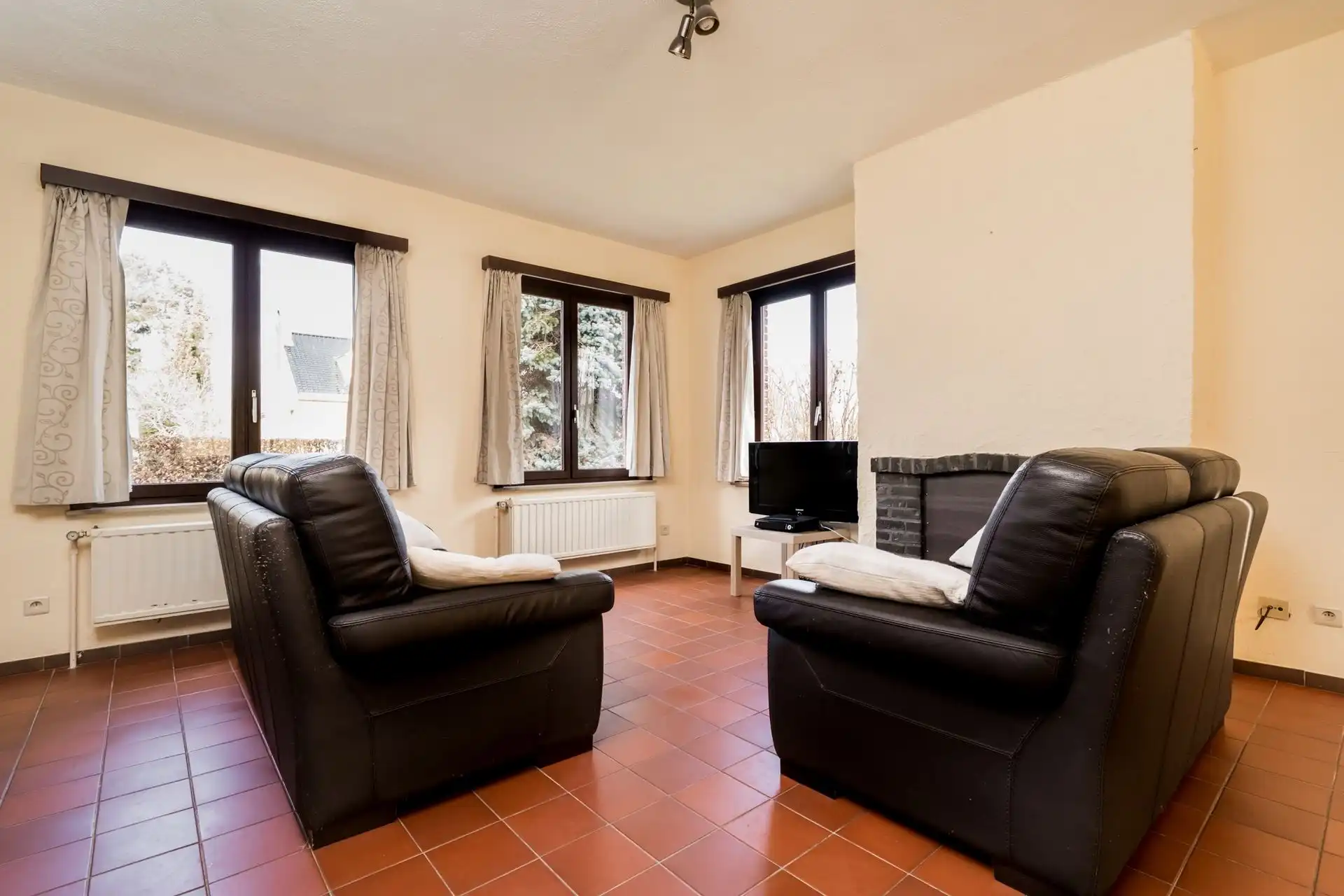 Huis met 3 slpk en zonnige tuin in rustige woonomgeving te Duffel foto 7