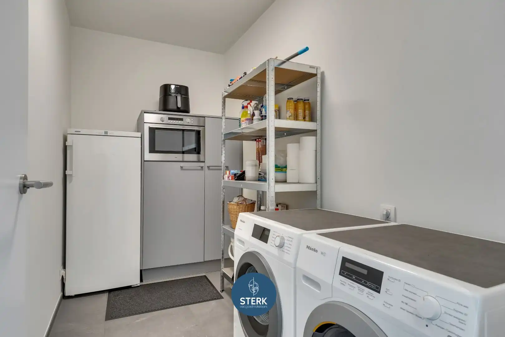 STIJLVOL PENTHOUSE MET 3 SLPKS EN 2 TERRASSEN IN EEN GROENE OMGEVING !  foto 17