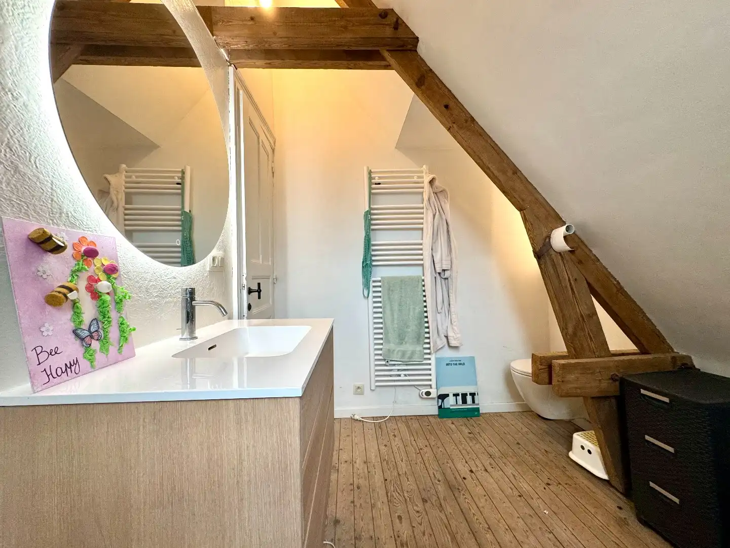 ALLEENSTAANDE WONING MET 3 SLAAPKAMERS, TUIN EN DUBBELE GARAGE foto 11