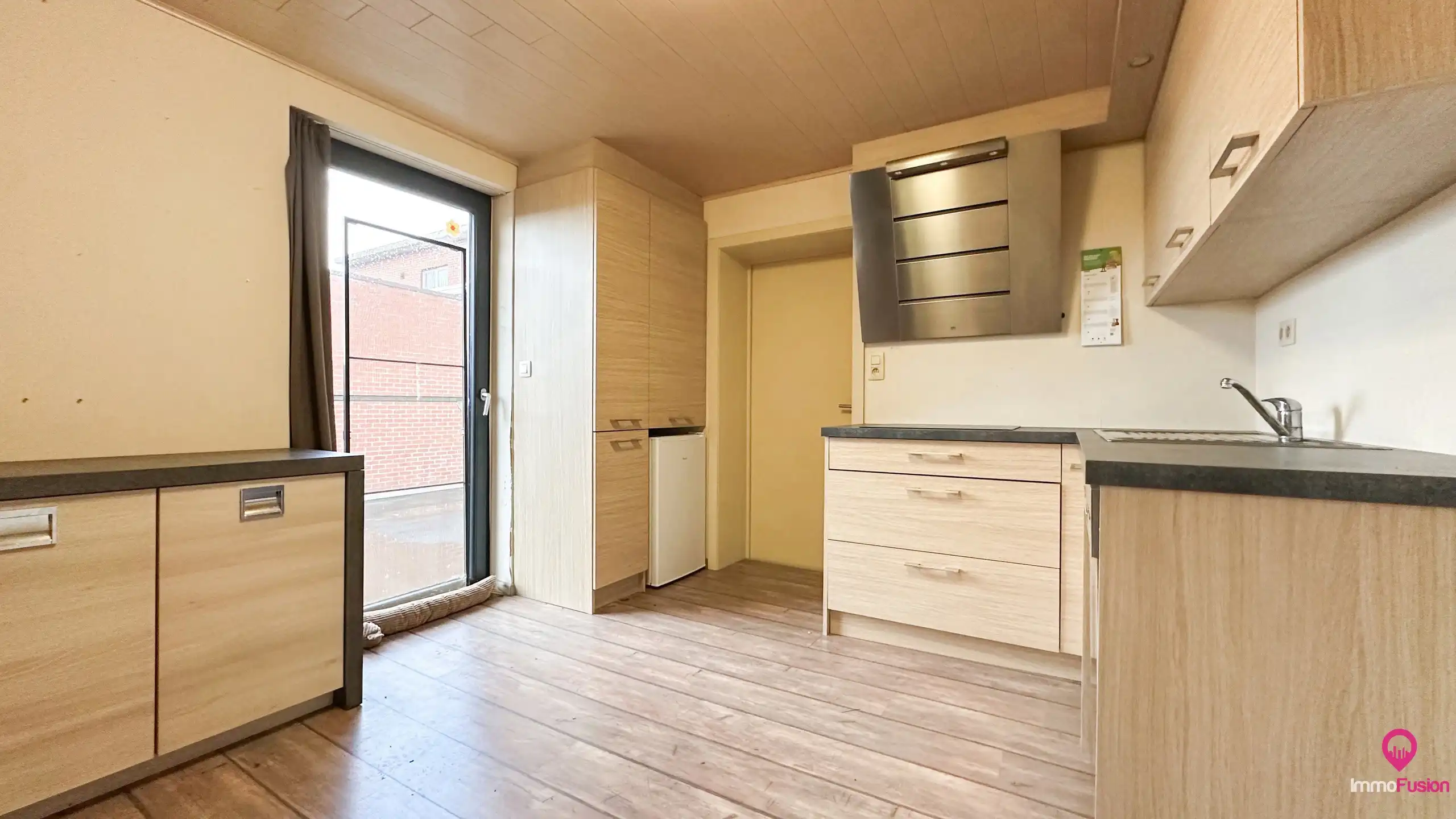 Strategisch gelegen woon-werkpand met ruime studio! foto 40