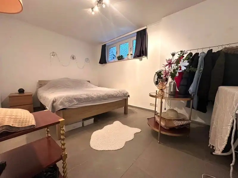 Instapklaar lichtrijk appartement op centrale locatie te Brugge! foto 6