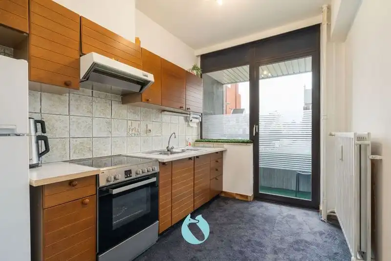 Gelegen aan de levendige Grote Markt van Zelzate foto 2