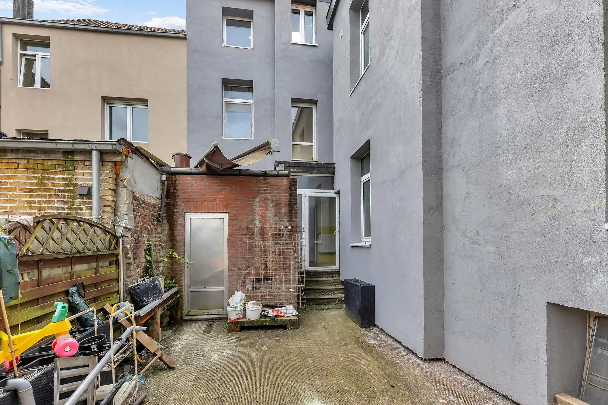 Gerenoveerd handelshuis op strategische locatie te Dilbeek! foto 25