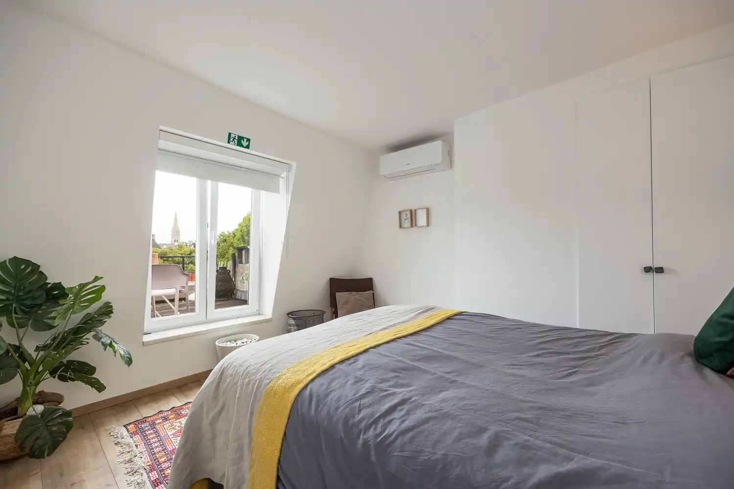 Prachtige gerenoveerde herenwoning van 341 m² in hartje Antwerpen met tal van mogelijkheden: combi wonen/werken of gedeeltelijke verhuurmogelijkheden foto 41