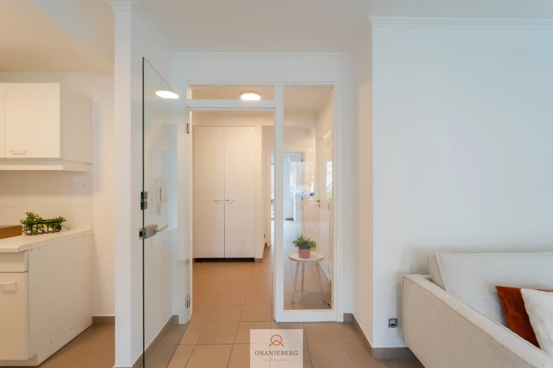 Lichtrijk gelijkvloers 2-slpk appartement met terras, Wondelgem! foto 6