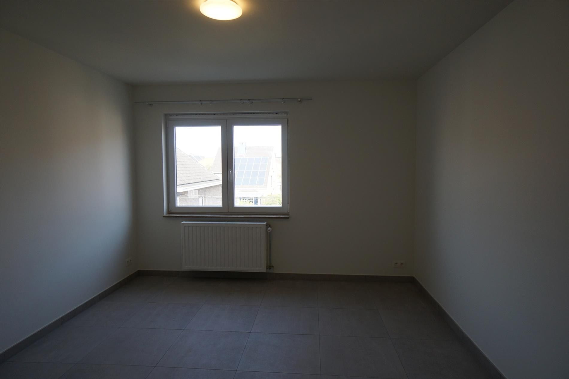 Woning met 3 slaapkamers + ruime garage foto 16