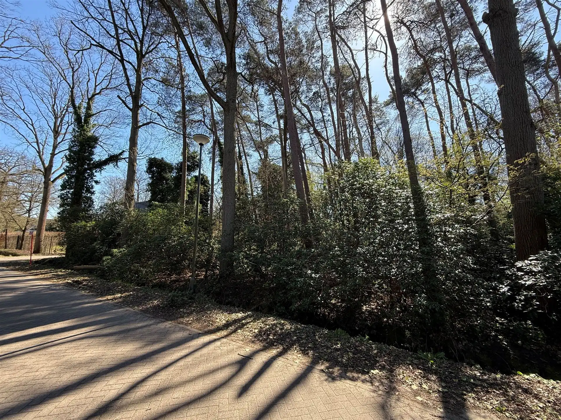 Ruime bouwgrond van 2296 m2 op een schitterende locatie! foto 7