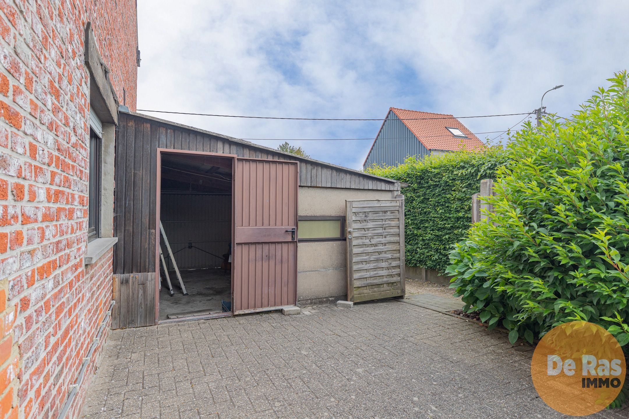 IMPE - Leuke gezinswoning met verzorgde tuin en garage  foto 24