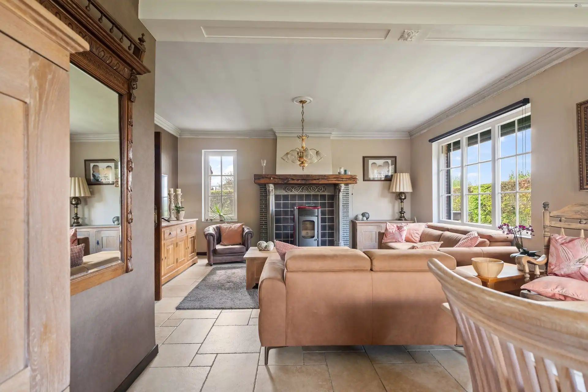 Prachtige open bebouwing met authentieke elementen foto 11