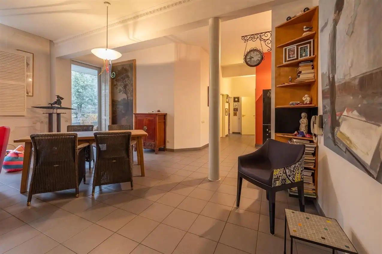 rolstoeltoegankelijk appartement in herenhuisstijl foto 5