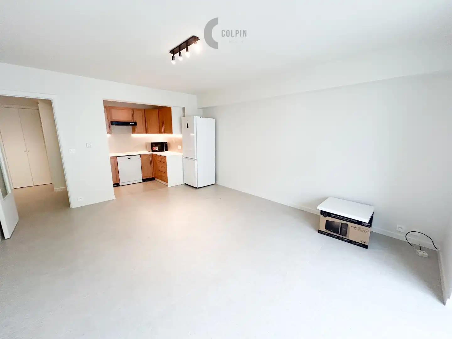 Smaakvol en instapklaar 2 slaapkamerappartement met zijdelings zeezicht foto 2