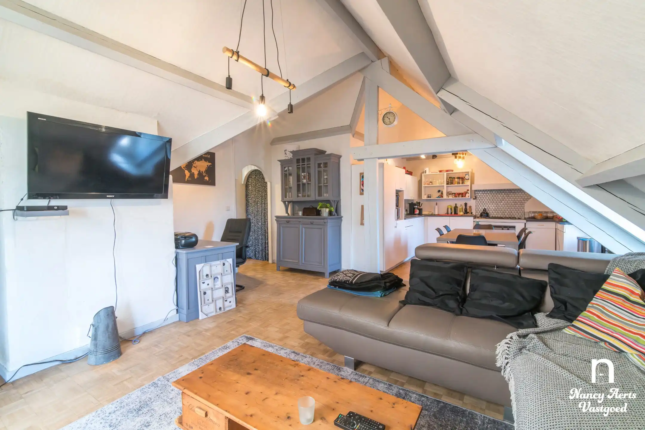 Ruime woning met karakter en talloze mogelijkheden foto 25