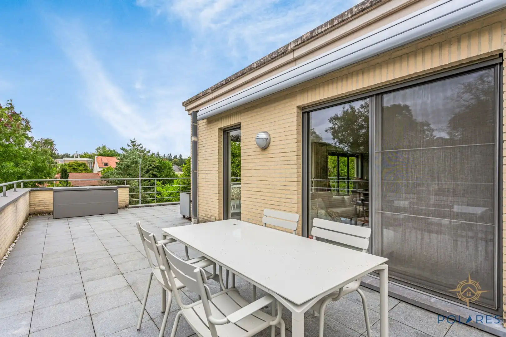 Exclusieve penthouse met groot dakterras en parkeerplaats!  foto 11