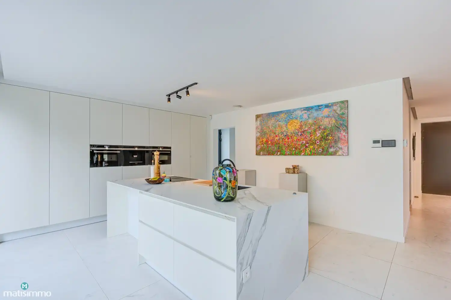 MODERNE VILLA MET INGEBOUWD ZWEMBAD, 3 SLAAPKAMERS EN PRAKTIJKGEDEELTE IN RUSTIGE OMGEVING TE WELLEN foto 7