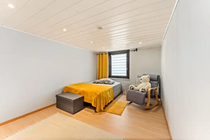 Centrum Kachtem - Woning met 5 slaapkamers en handelsruimte foto 12