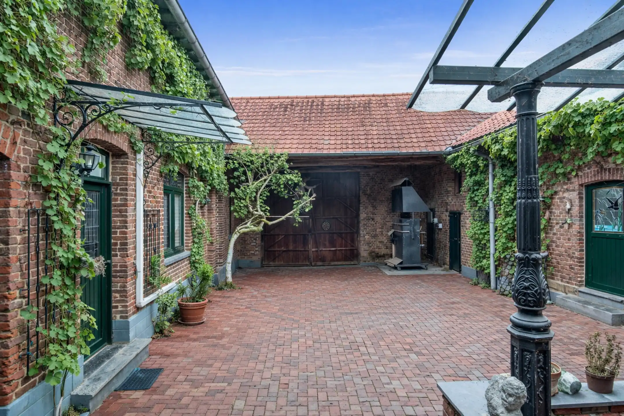 BILZEN - Charmante vierkantshoeve op +/- 60a foto 11