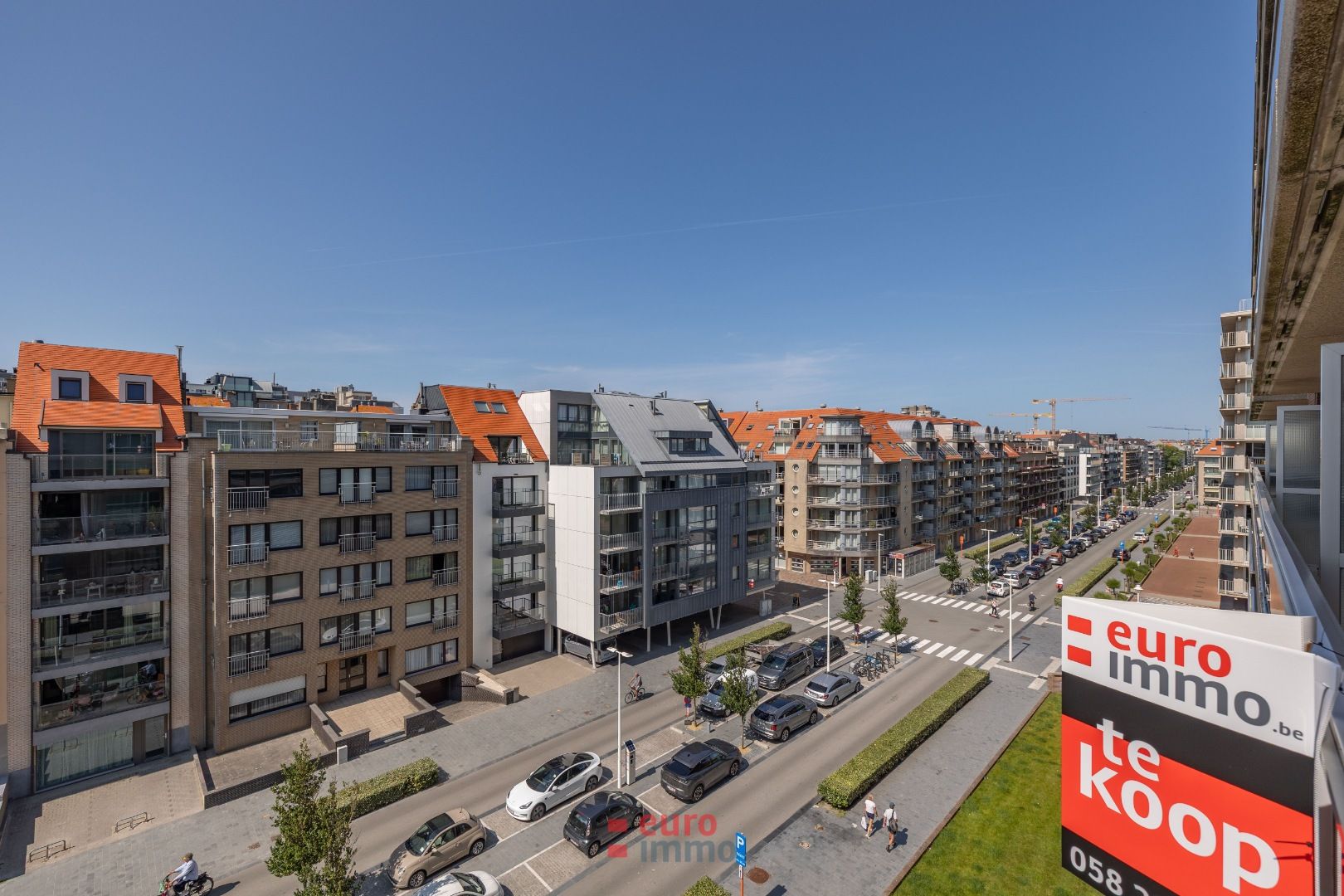 Uitermate brede en lichtrijke studio in de Franslaan van Nieuwpoort! foto 9